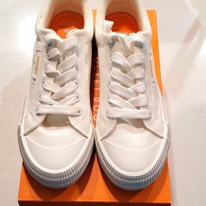 White Sneakers Rocket dog